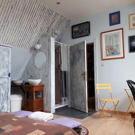 Le Fond De La Biche Bed and Breakfast Goutroux Exteriör bild