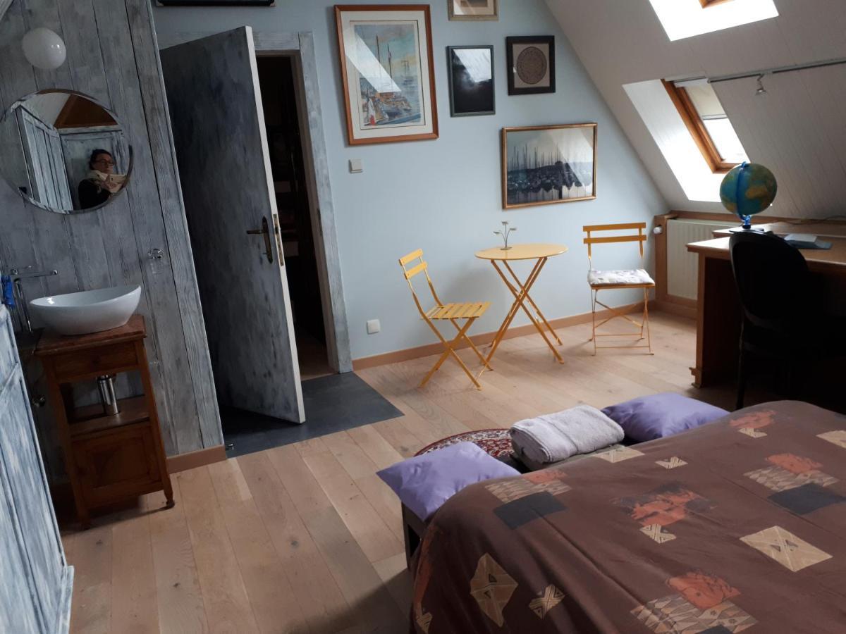 Le Fond De La Biche Bed and Breakfast Goutroux Exteriör bild